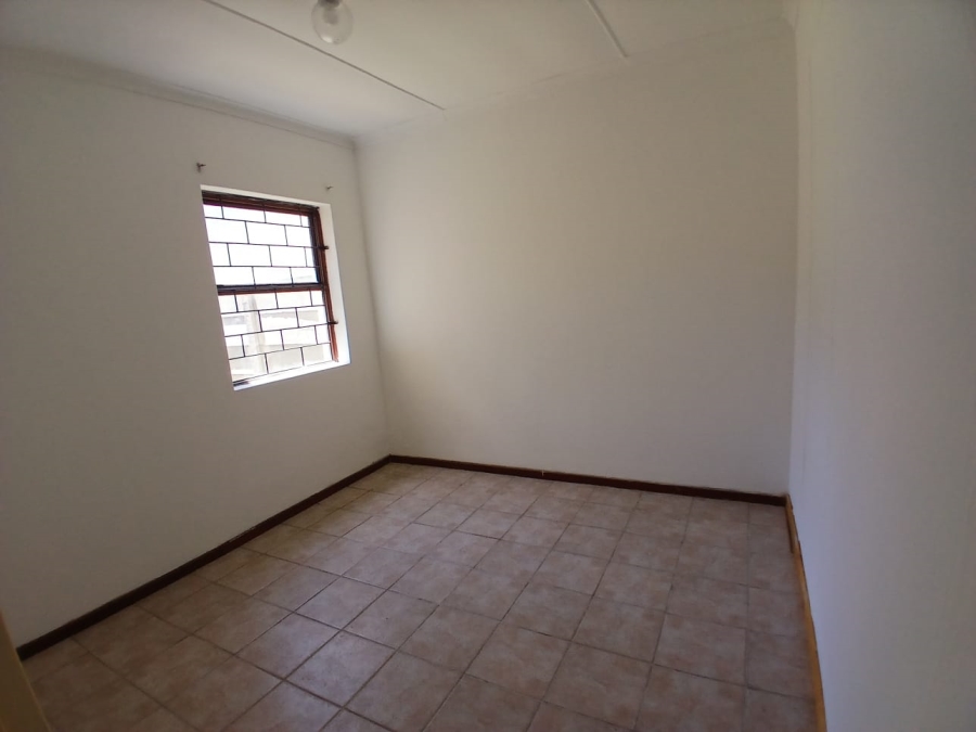 3 Bedroom Property for Sale in Silversands Western Cape